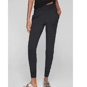 NWT Athleta Restore Jogger Pants MP Black v788